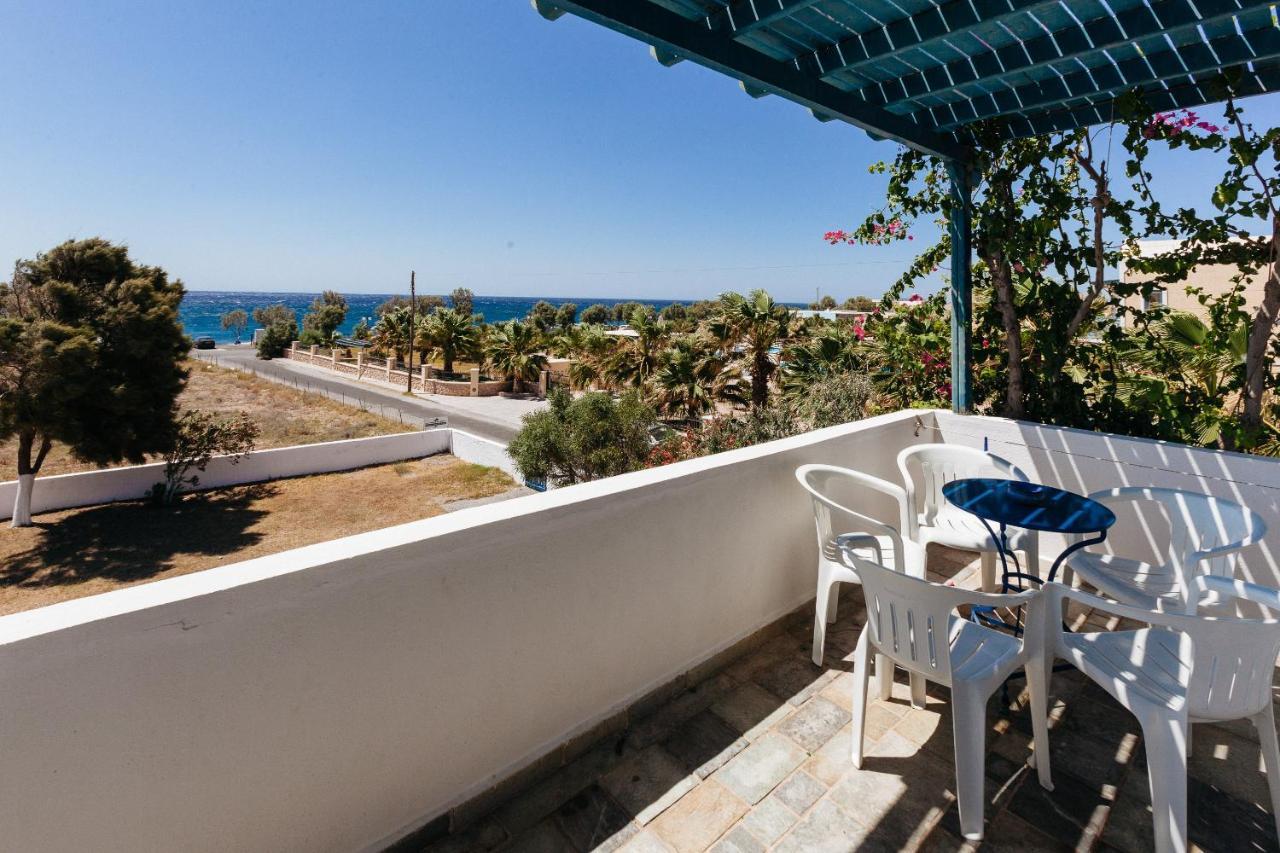 Thalassitis Coastal Apartments Playa de Perivolos Exterior foto